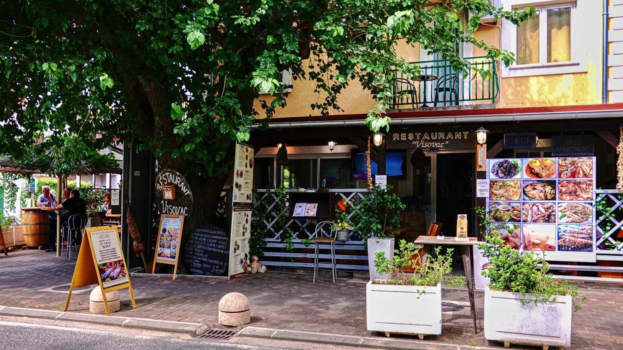 Visovac Rooms And Breakfast Skradin Esterno foto